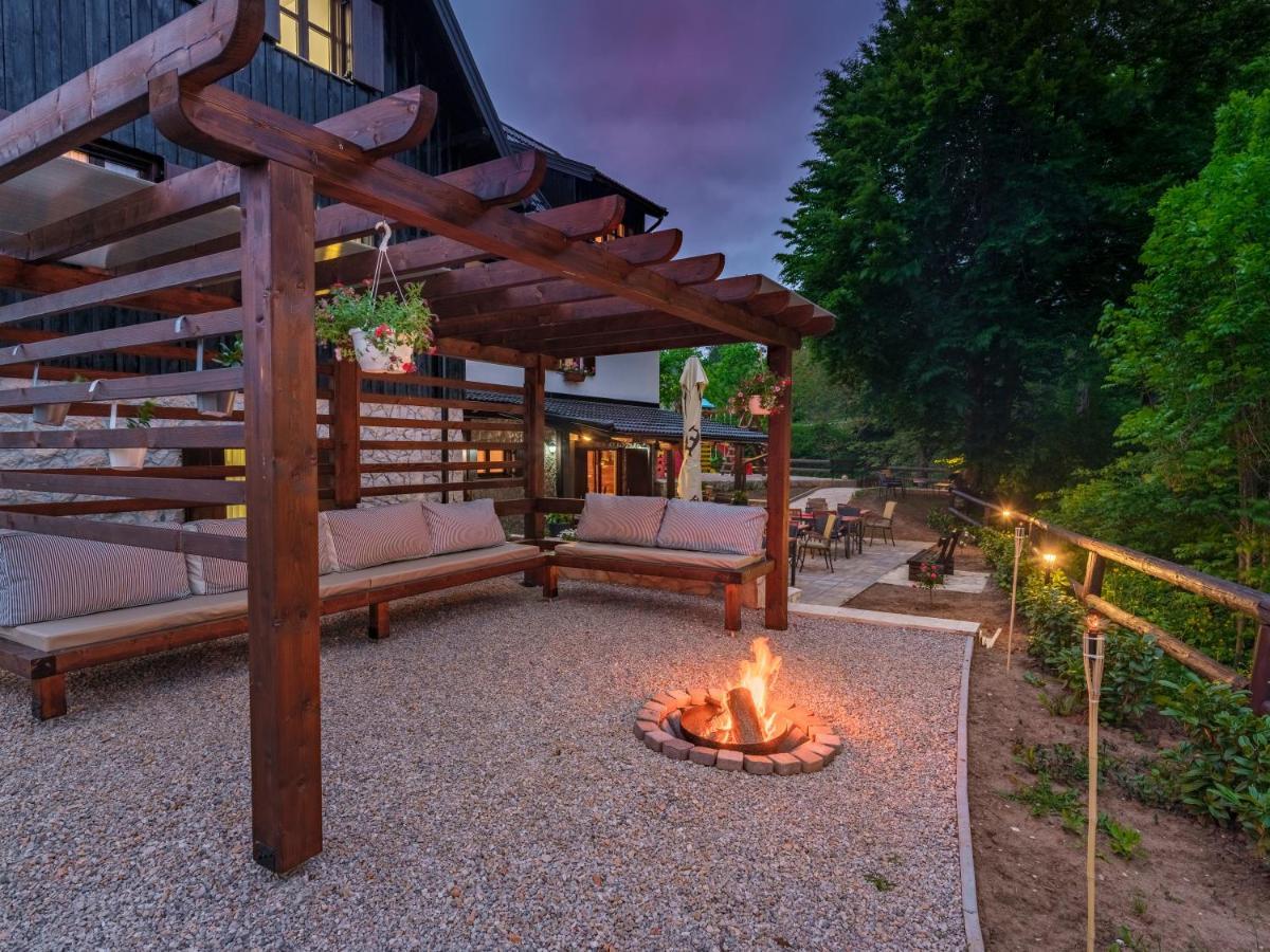 Plitvica River House プリトビッチェ・セロ エクステリア 写真